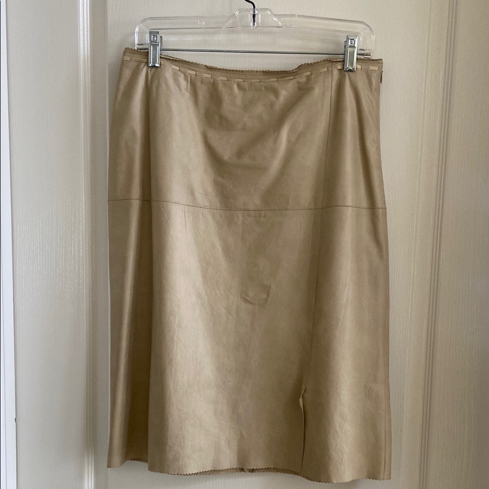 Genuine leather skirt in light butter colour